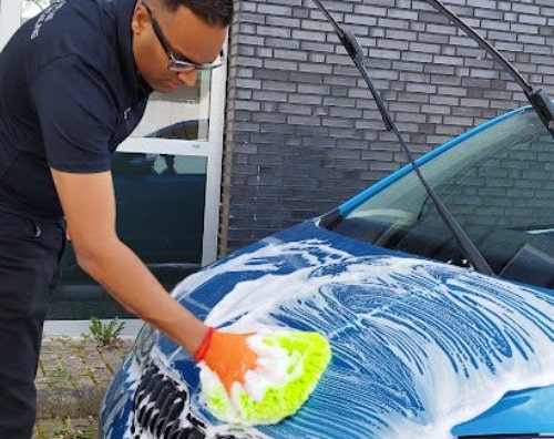 je auto wassen met eem krasloos resultaat