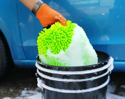 spoel je washandschoen zo vaak mogelijk uit